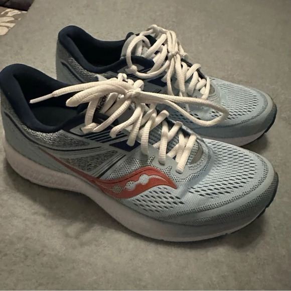 Saucony Women's Omni 19 Running Shoe, Sky/Storm like new size 9 - Picture 2 of 7